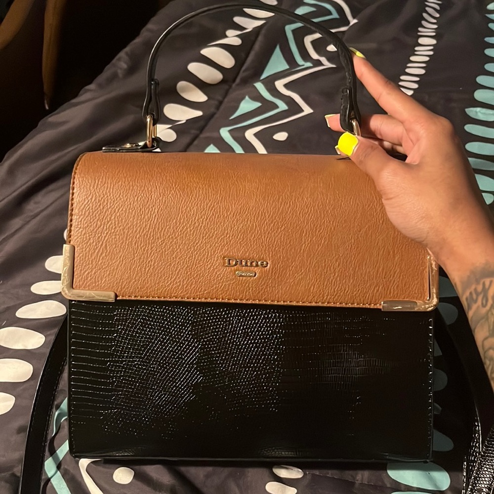 DUNE HANDBAG WITH MATCHING WALLET